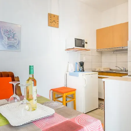 Cheap Tanja Trogir